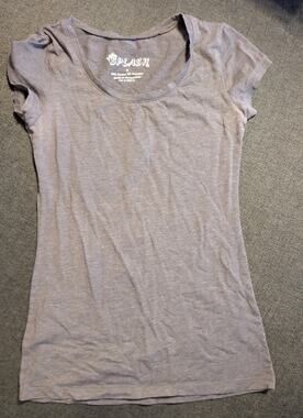 Gray Scoop Neck Tee Size Small